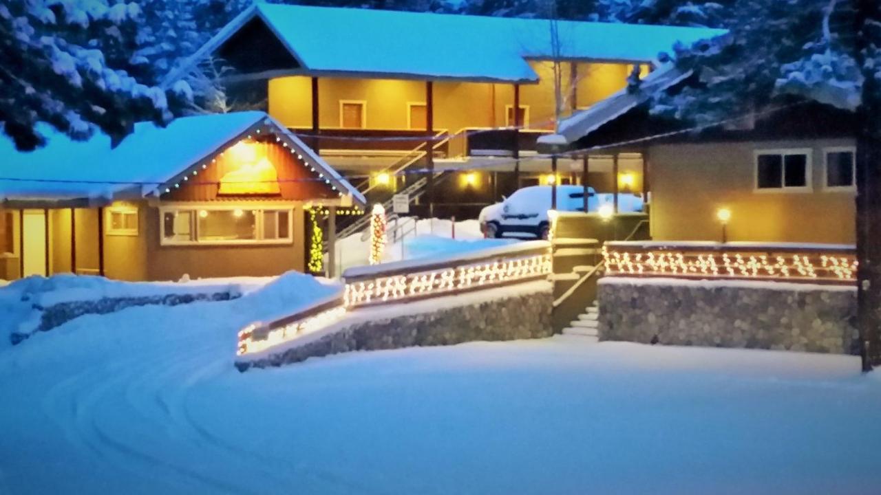 Holiday Haus Мамът Лейкс Екстериор снимка
