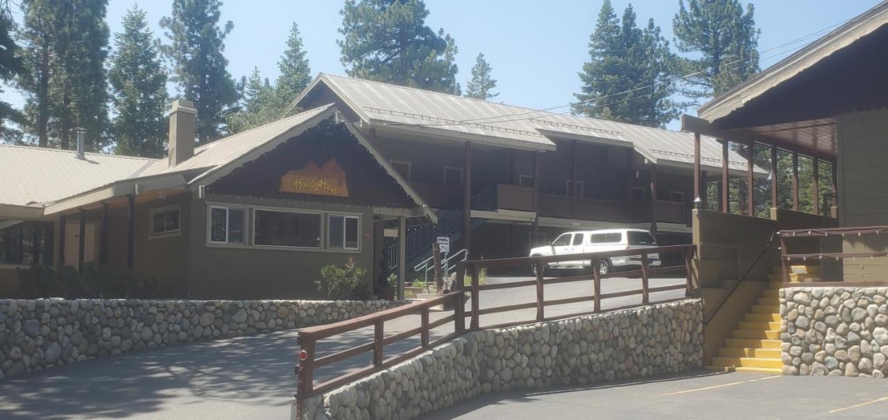 Holiday Haus Мамът Лейкс Екстериор снимка